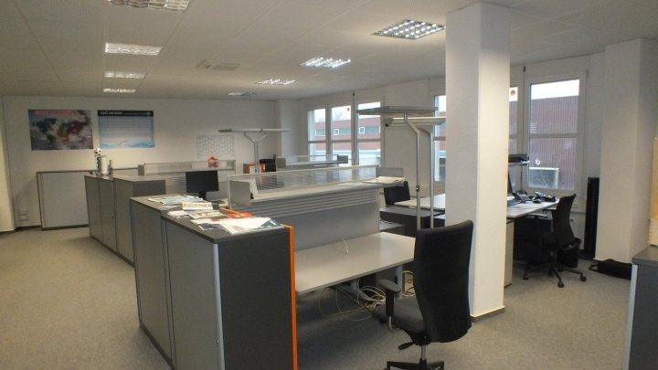 Lager und Büros im Businesspark zu attraktiven Konditionen