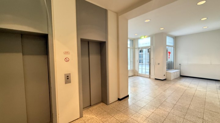 Repräsentatives Büro hinter Denkmalgeschützter Fassade in direkter Innenstadt