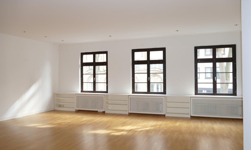 Repräsentatives Büro hinter Denkmalgeschützter Fassade in direkter Innenstadt