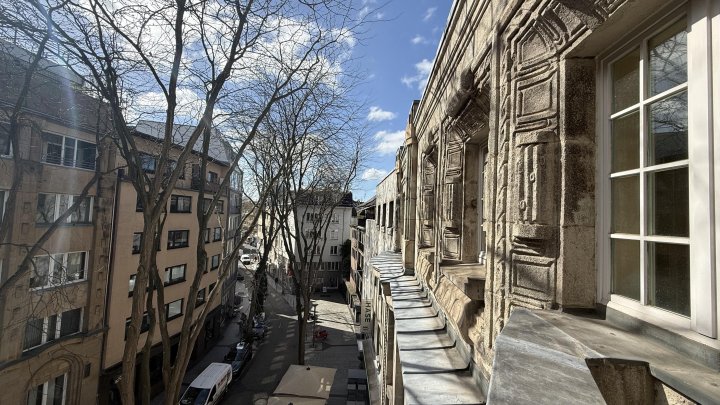 Repräsentatives Büro hinter Denkmalgeschützter Fassade in direkter Innenstadt