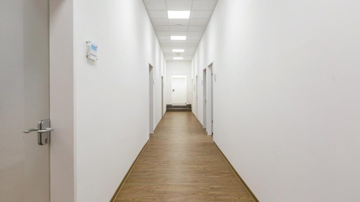 Modernisierte Büro- und Laborflächen in Denkmalimmobilie zu vermieten