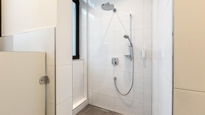 Modernisierte Büro- und Laborflächen in Denkmalimmobilie zu vermieten