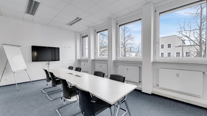 Modernisierte Büro- und Laborflächen in Denkmalimmobilie zu vermieten