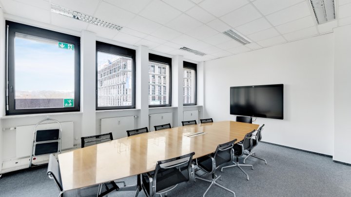 Modernisierte Büro- und Laborflächen in Denkmalimmobilie zu vermieten