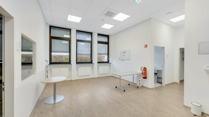 Modernisierte Büro- und Laborflächen in Denkmalimmobilie zu vermieten