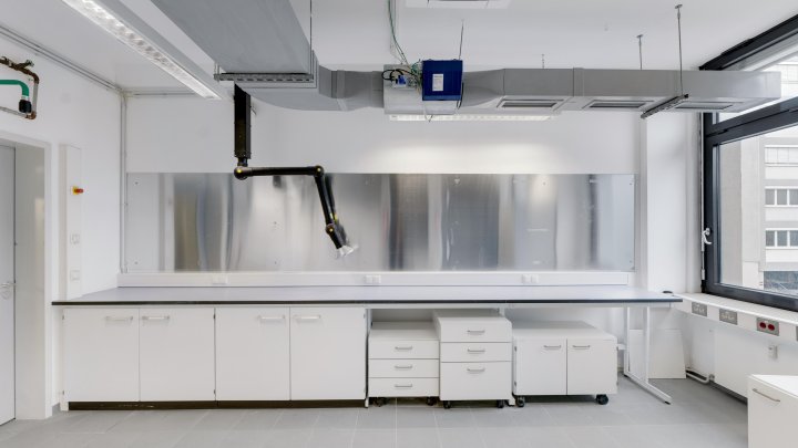 Modernisierte Büro- und Laborflächen in Denkmalimmobilie zu vermieten