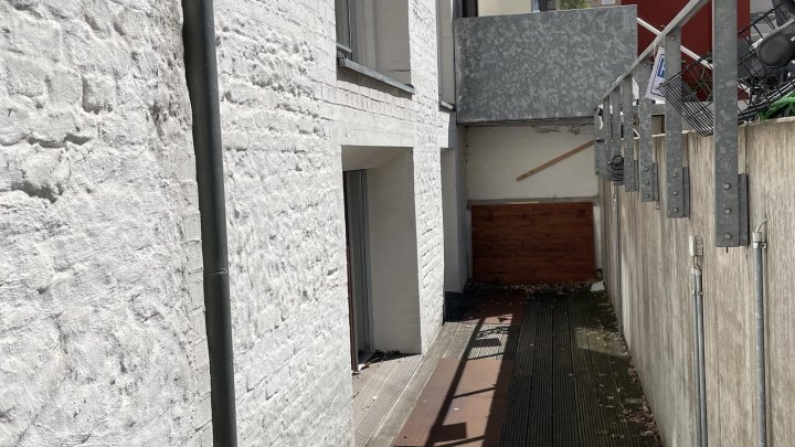 Loftflächen mit Backsteinwänden und Kappendecken im Agnesviertel