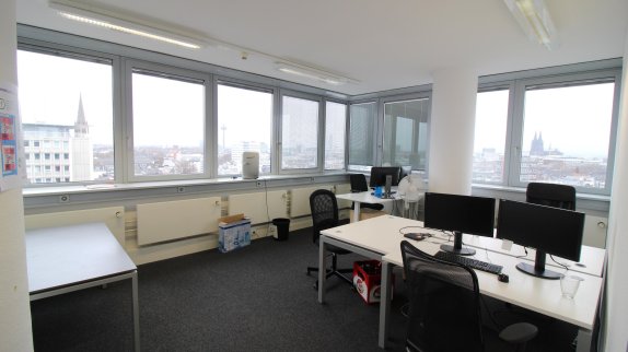 Eckbüro