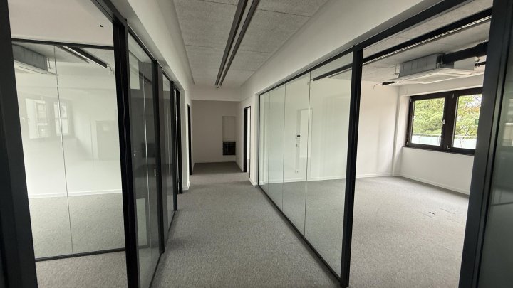 Flexible Gewerbeflächen für Büro, Loft, Showroom & Praxis