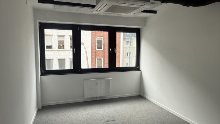 Flexible Gewerbeflächen für Büro, Loft, Showroom & Praxis