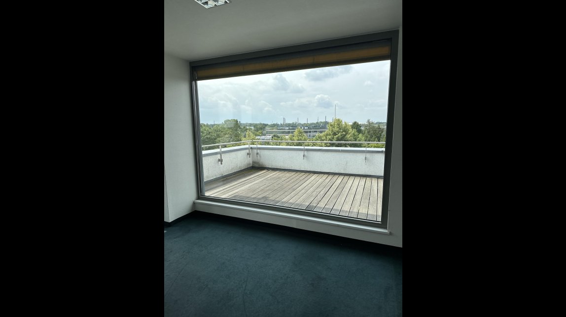 Büro mit Terrasse