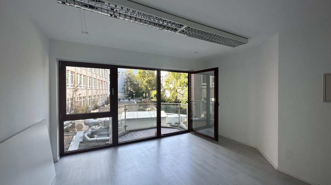 Büro mit Balkon
