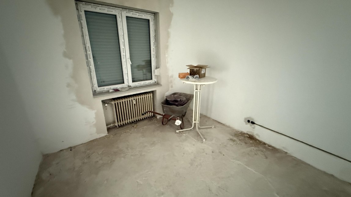 Raum 2 zur Straße