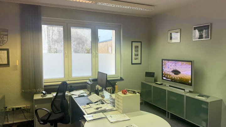 Ladenbüro in zentraler Lage in Nähe Wolkenburg