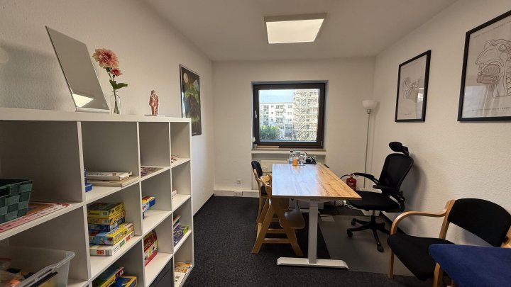 Kleines attraktives Büro im Herzen von Rodenkirchen