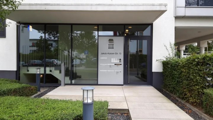 Modernes Bürogebäude in repräsentativer Lage in Köln-Junkersdorf