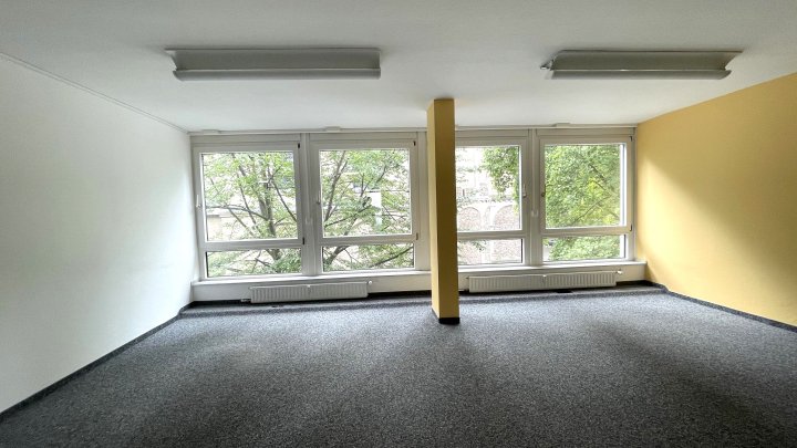 Büroflächen im prominenten Gebäude mitten im Herzen von Köln