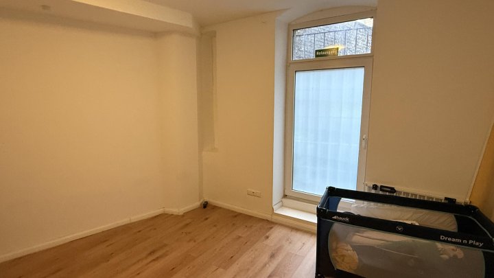 Denkmalgeschütztes Ladenbüro im Belgischen Viertel