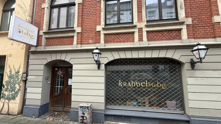 Denkmalgeschütztes Ladenbüro im Belgischen Viertel