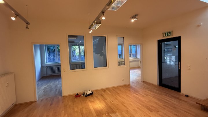 Ausgefallenes Maisonette-Büro in der Südstadt