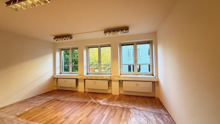 Ausgefallenes Maisonette-Büro in der Südstadt