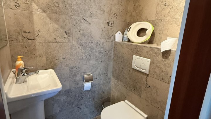 Kleines attraktives Büro im Herzen von Rodenkirchen