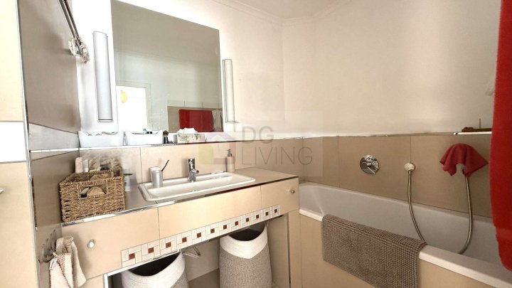 Maisonettewohnung mit Galeriegeschoss und großem Balkon in Müngersdorf