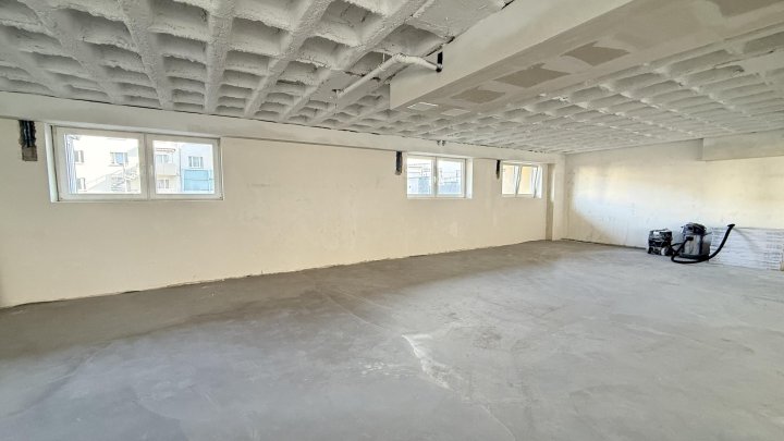 Saniertes Büro am Zülpicher Platz