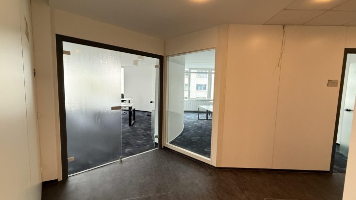 Büro mitten im Belgischen Viertel!!!