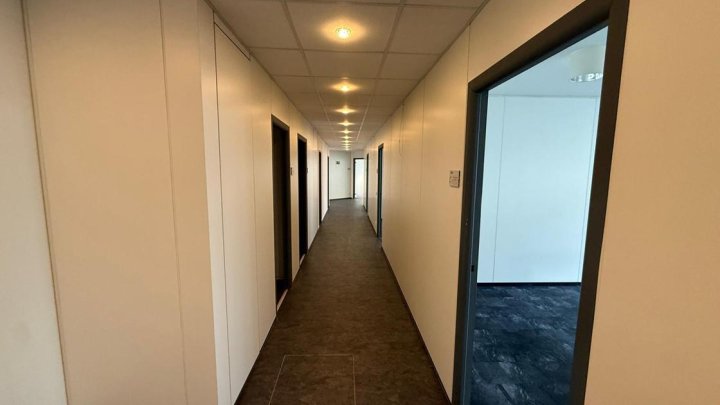 Büro mitten im Belgischen Viertel!!!