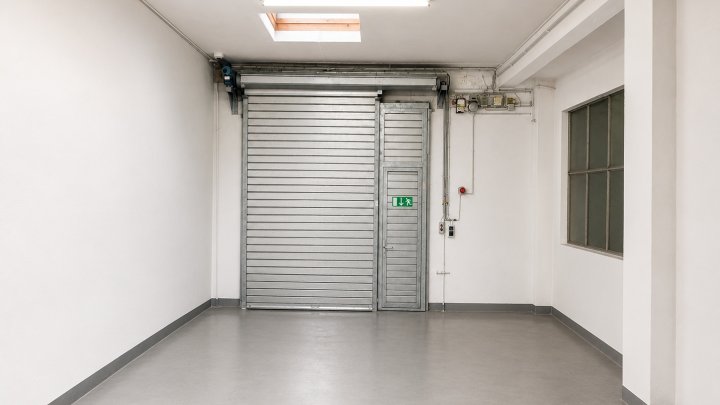 Vielseitige Büro- und Gewerbeflächen mit Lager in etabliertem Gewerbestandort
