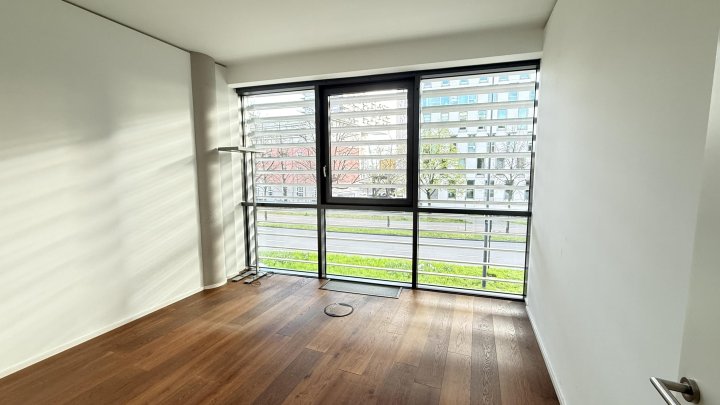 Moderne Büroflächen am Rheinauhafen