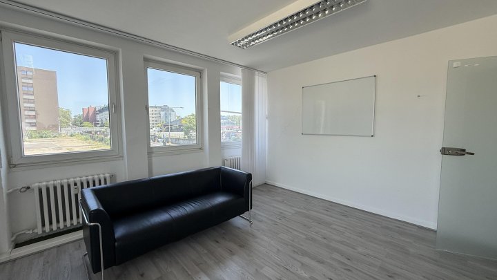 Voll ausgestattetes und möbliertes Büro in Köln-Ehrenfeld!