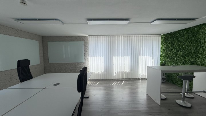 Voll ausgestattetes und möbliertes Büro in Köln-Ehrenfeld!