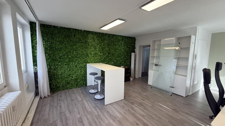 Voll ausgestattetes und möbliertes Büro in Köln-Ehrenfeld!