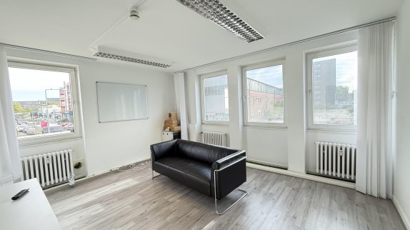 Eckbüro