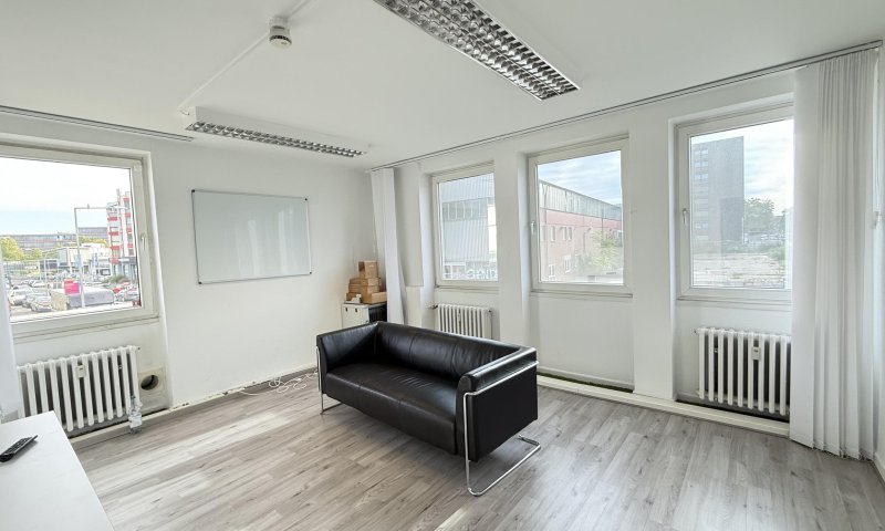 Voll ausgestattetes und möbliertes Büro in Köln-Ehrenfeld!
