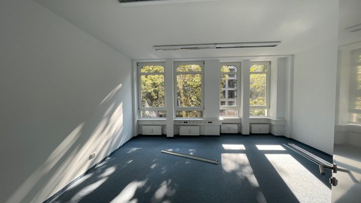 Attraktives Büro am beliebten Friesenplatz