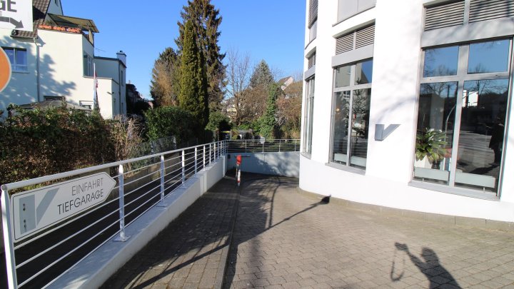 Schickes Büro mit Terrasse im Kölner Westen