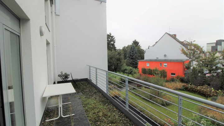 Schickes Büro mit Terrasse im Kölner Westen